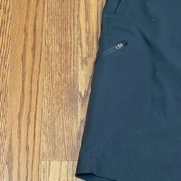 The North Face Superhike Shorts. Size 34. Charcoal gray. - Picture 4 of 9